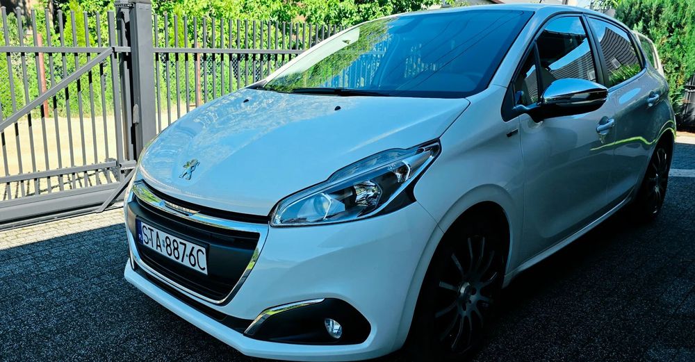Peugeot 208 Krajowy ,bezwypadkowy,mały przebieg,właścicel