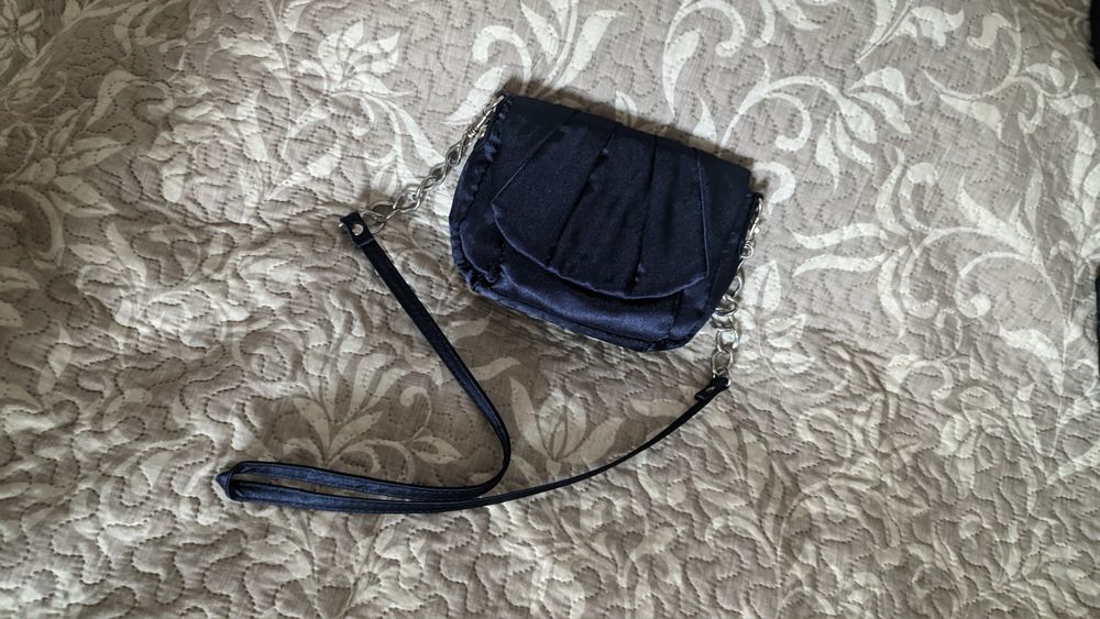 Mała torebka z lusterkiem - jak NOWA