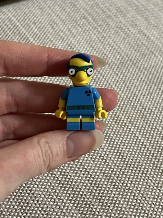 міні-фігурка Мілхауза lego simpsons оригінал