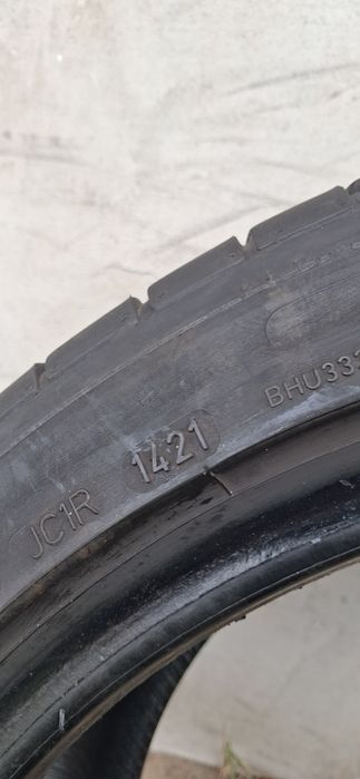 Opona 235/40R18 Dunlop