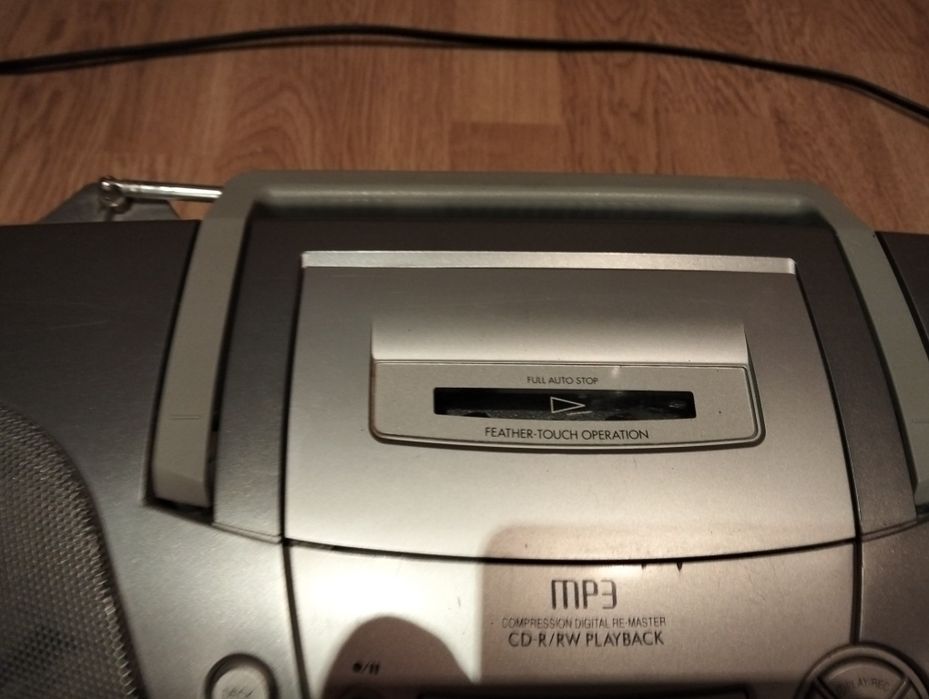 Продам магнитолу Panasonik