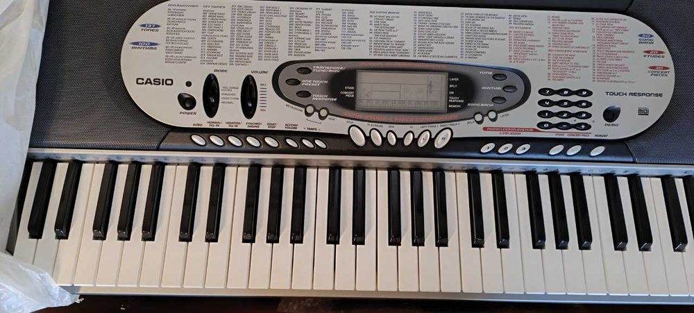 Синтезатор Casio CTK-573 — як новий!