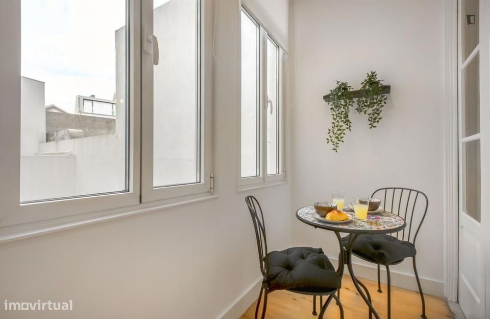Apartamento com 1 quartos - localizado em Santo Ildefonso Porto