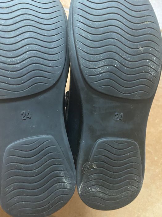 Bailrinas / merceditas pele azul escura tam 24