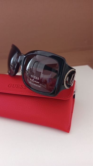Óculos de sol Guess