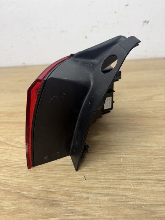 Lampa lewy tyl VW Passat B8 kombi, Europa