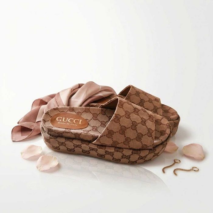 KLAPKI DAMSKIE– Nowa kolekcja 2026 – Idealny design! NOWOŚĆ