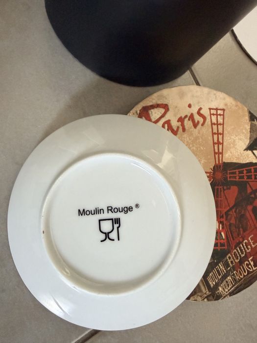 2 taças de  cafe novas