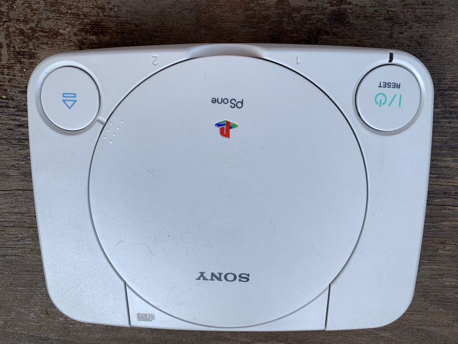 Продам приставку PlayStation One (PS One)
