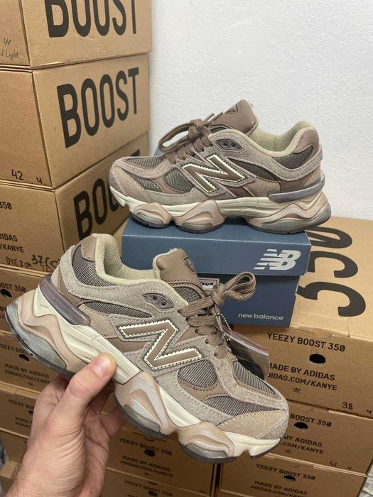 36-45 New Balance 9060 Brown