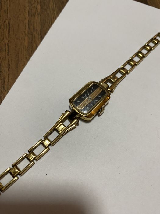 Желтые часы луч ссср