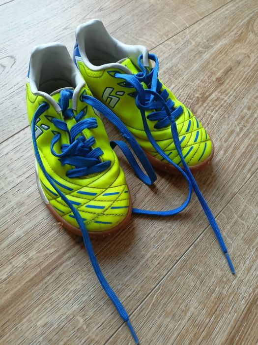 Buty sportowe do gry w piłkę huari 28