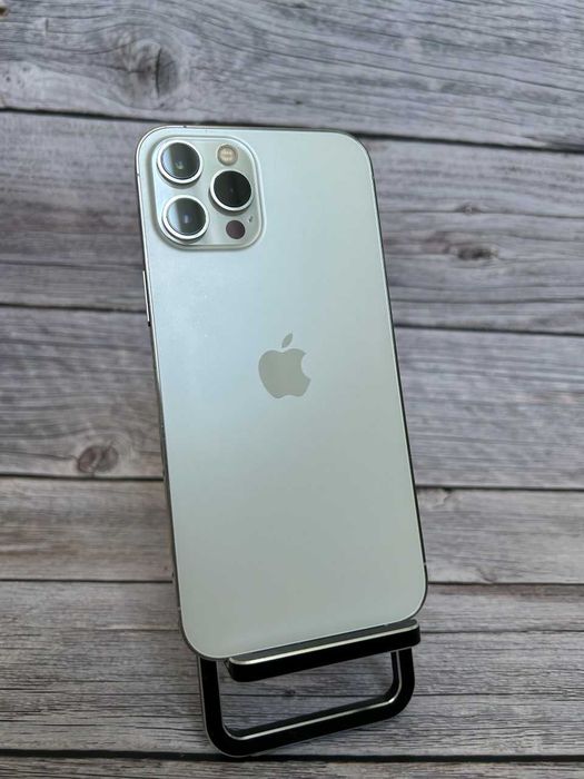 iPhone12 ホワイト 本体のみ iphone 12 pro white - купити телефони та аксесуари - Ціна на