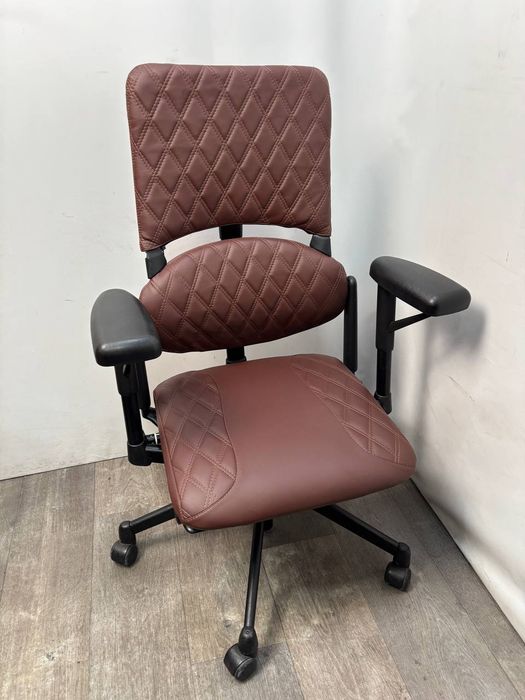 Steelcase Please  стілкейс стилкейс Ортопедичне ергономічне комп'ютерне крісло  з поясничною підтримкою