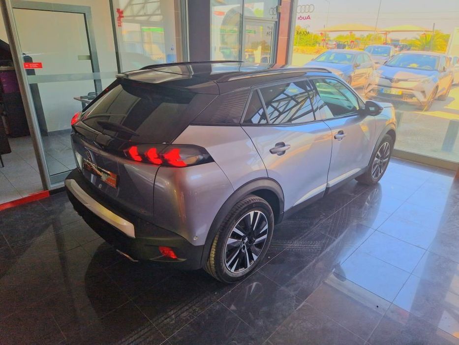 Peugeot 2008 1.2 PureTech GT Pack EAT8