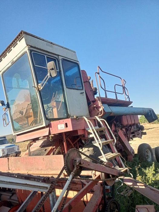 Продам Комбайн Енисей