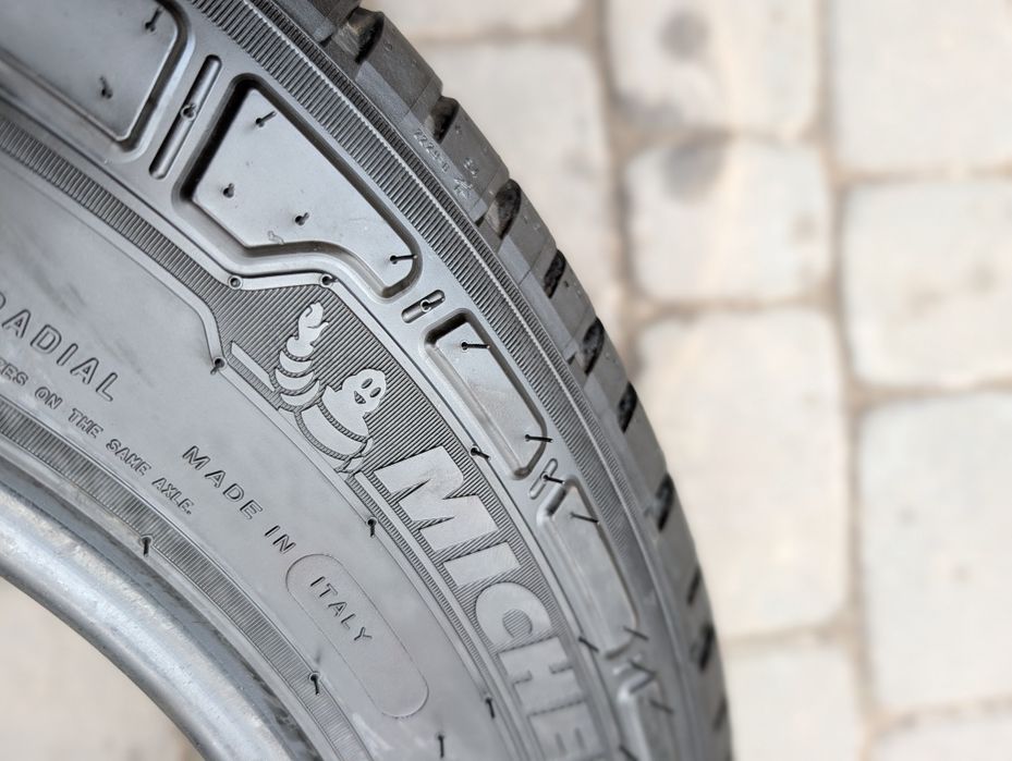 Шини літні 4шт Michelin Agilis3 215/65 R16c с НОВІ резина на віваро трафік Т5 т6