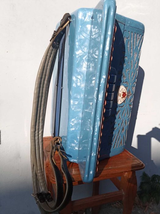 Баян-акордеон італійський