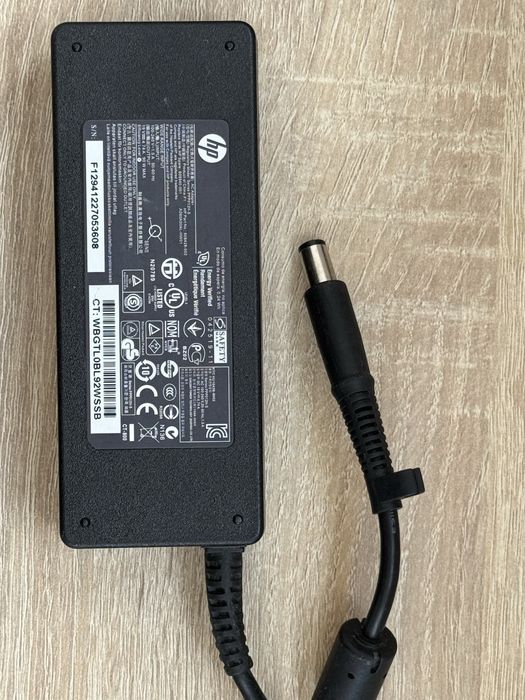 Блок питания ноутбука HP 65-90W