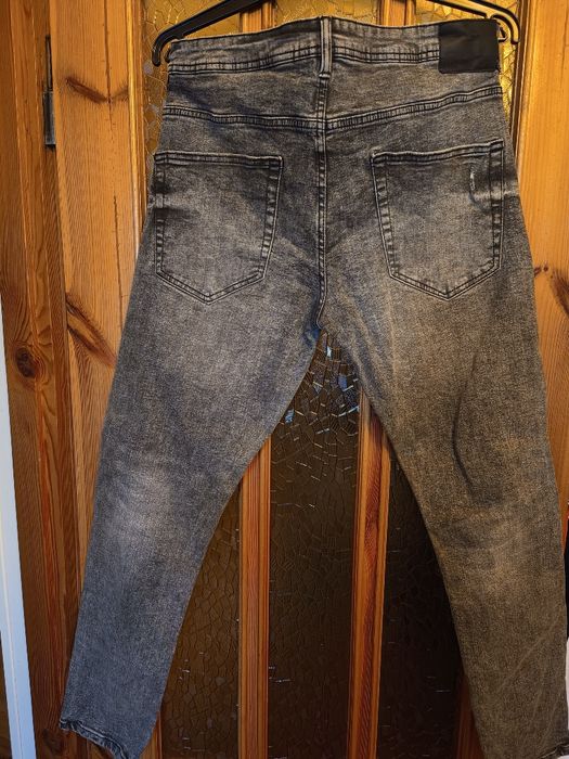 Spodnie z sieciówki New Yorker szare rozmiar 36/32