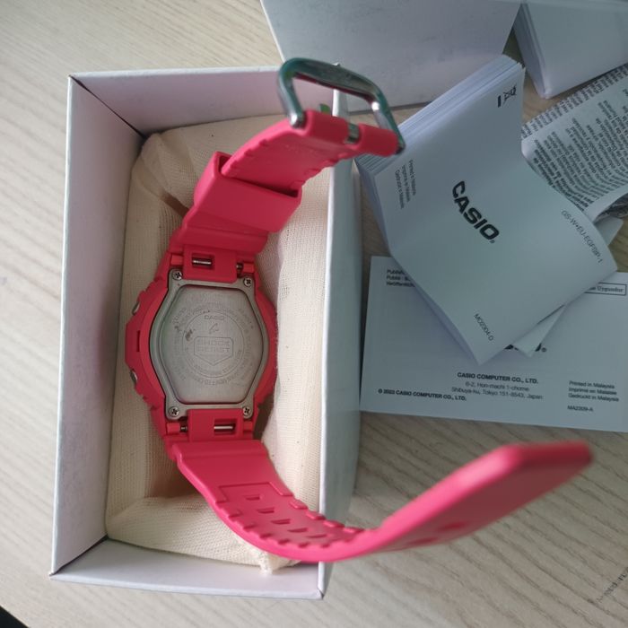 Zegarek damski Casio GMA-P2100-4AER LADY PINK G-SHOCK