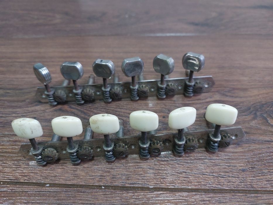 Комплектуючі для електрогітар Jolana