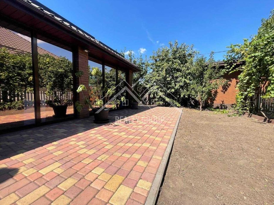 Продаж чудового будинку з ремонтом (район Дружба)