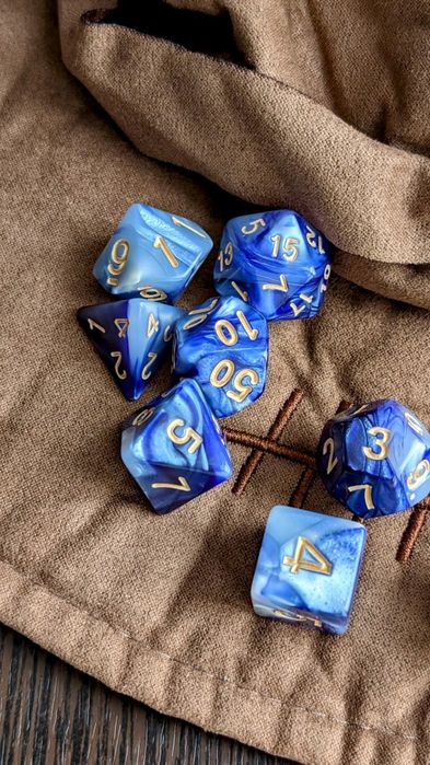 DnD Кубики разной формы для игры подземелья и драконы детям цифры