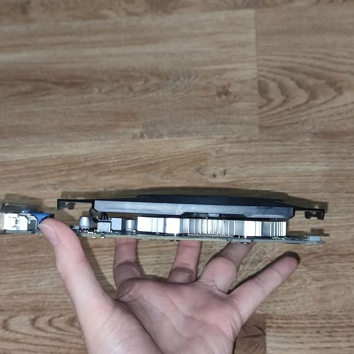 Karta Graficzna AMD Radeon R7 250 2GB