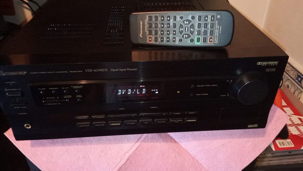 Amplificador Pioneer com comando