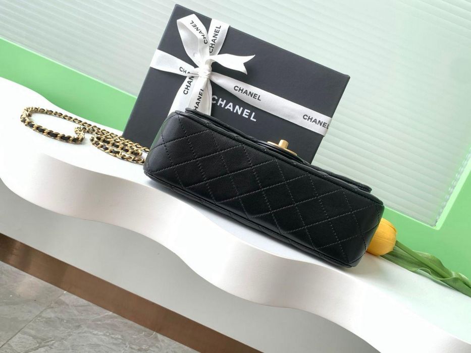 Chanel flap Bag black