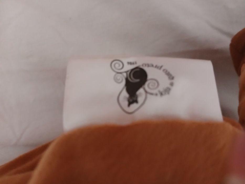 Peluche grande castanho