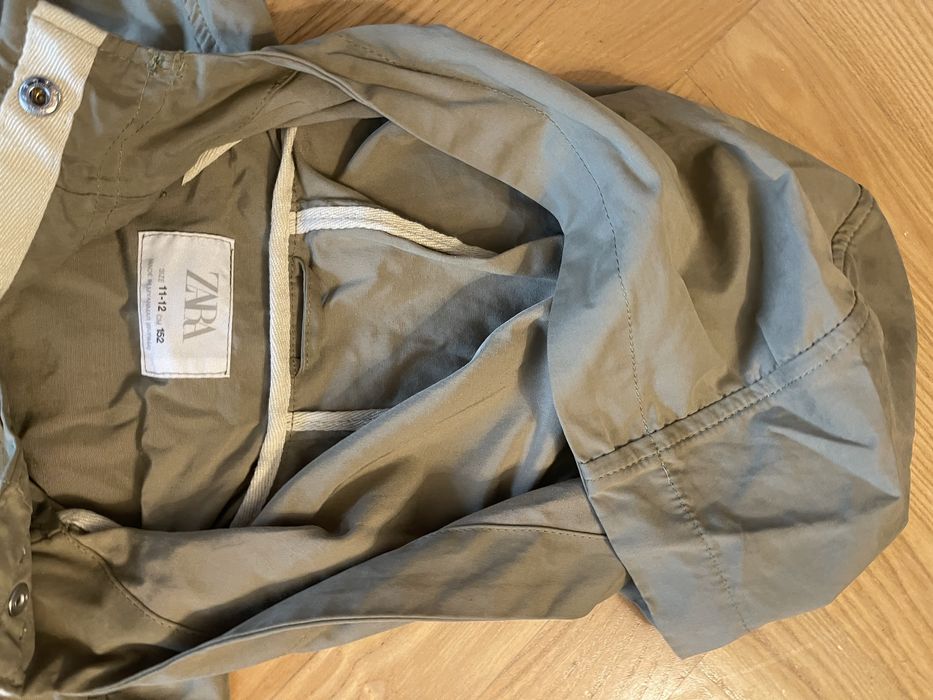 Kurtka przecidwszczowa Zara 152