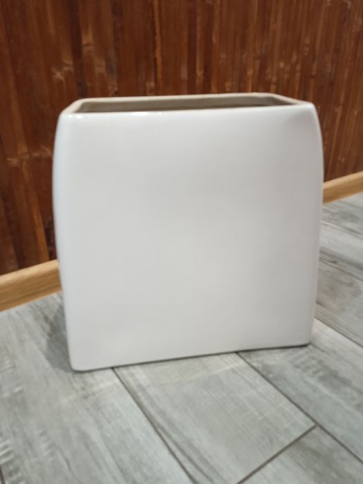 Бачок сливной для унитаза компакт посадочный размер 150мм.