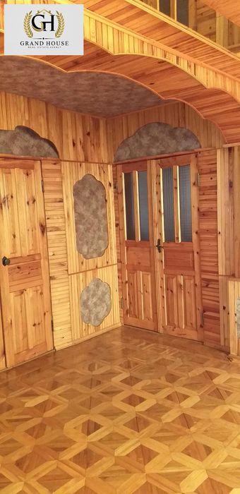 Продам 2-поверховий будинок в с.Соколівське