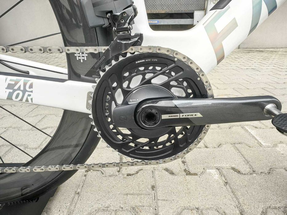 Rower FACTOR SLiCK Shadow White r.54