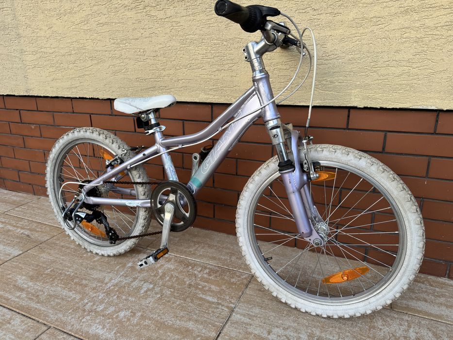 Rower dla dzecka kola 20 aluminiowy Giant przerzutki amortyzator serwi