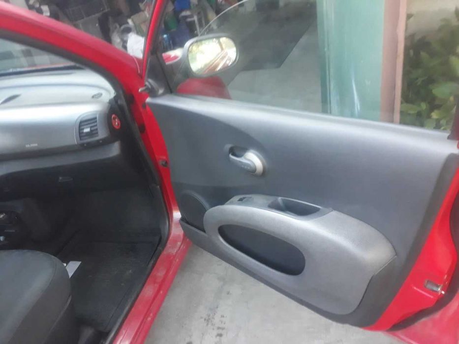 Nissan Micra 2004, дизель 1.5л