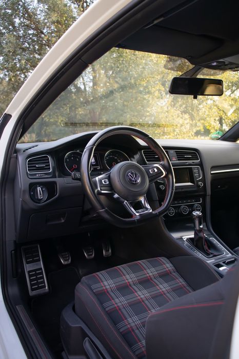 VW Golf 7 GTI Performance 230cv