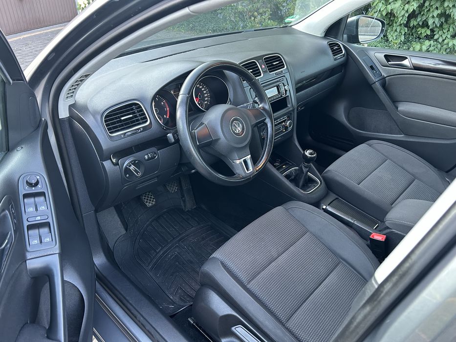 VW Golf 1.6 MPI SR Super Stan Klimatronik Alufelgi PDC !