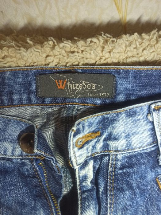 Джинсы зауженные White Sea