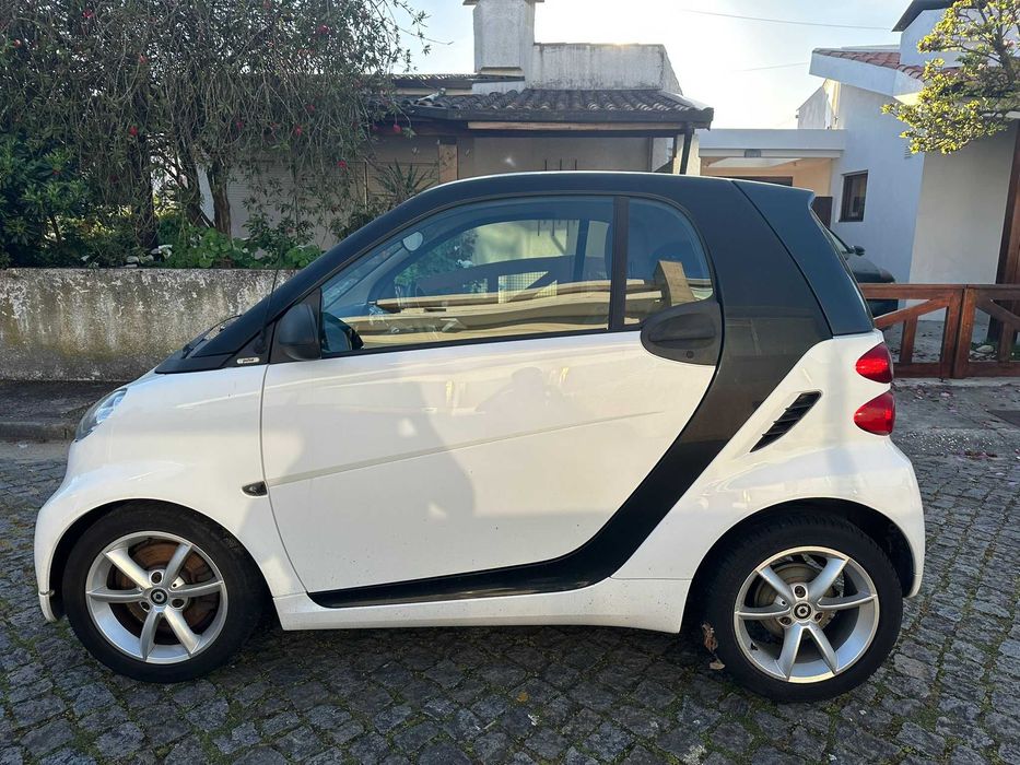 Vendo Smart Fortwo Coupé 1.0 MHD Pure 71cv – 2011