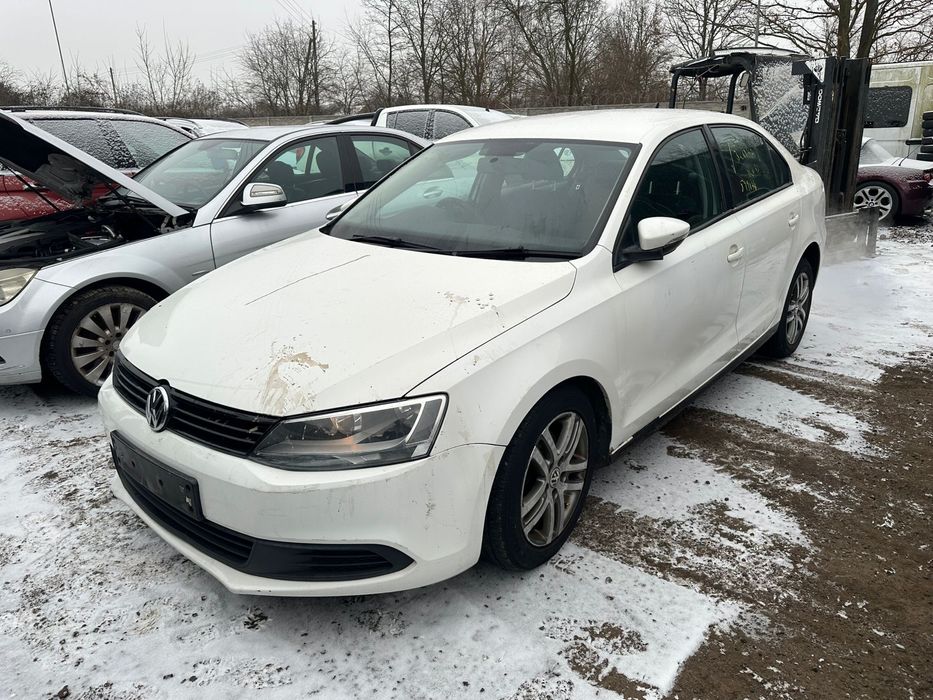 Volkswagen Jetta silnik 1.6 TDI 2012r,Anglik z kluczykami
