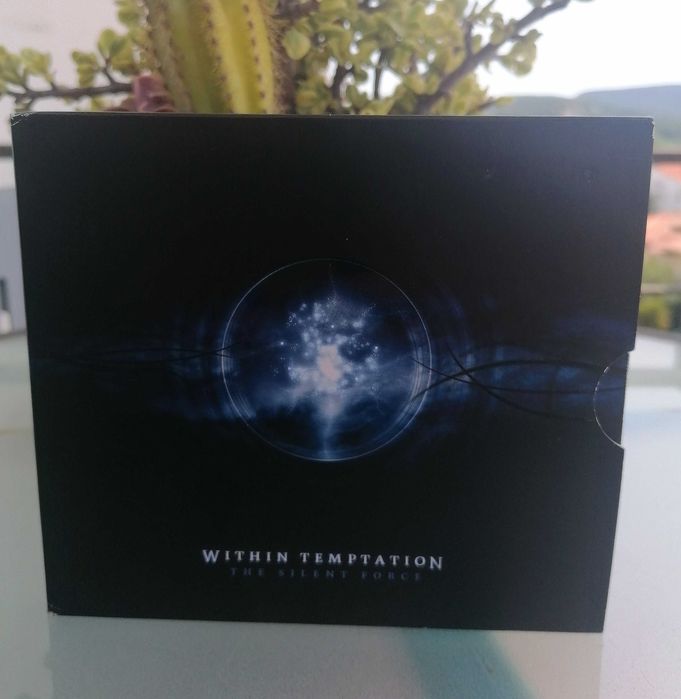 Within Temptation - The Silent Force (Edição de Colecionador)