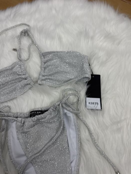 Srebrny dwuczęściowy strój kąpielowy Nasty Gal rozmiar S 36