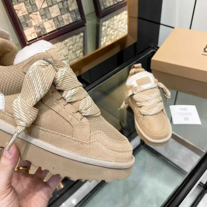 UGG Lowmel r. 37
