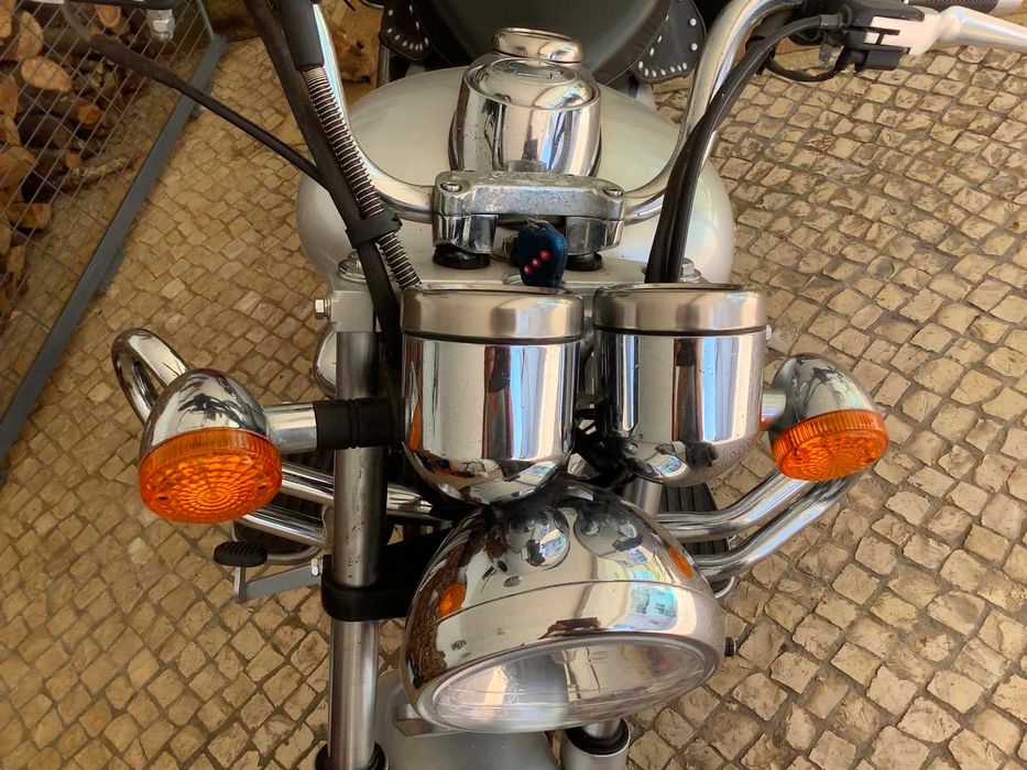 Keeway Superlight 125 – 125cc – Prateada