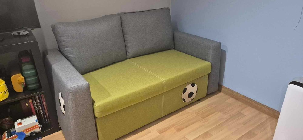 Sofa rozkladana 150 cm