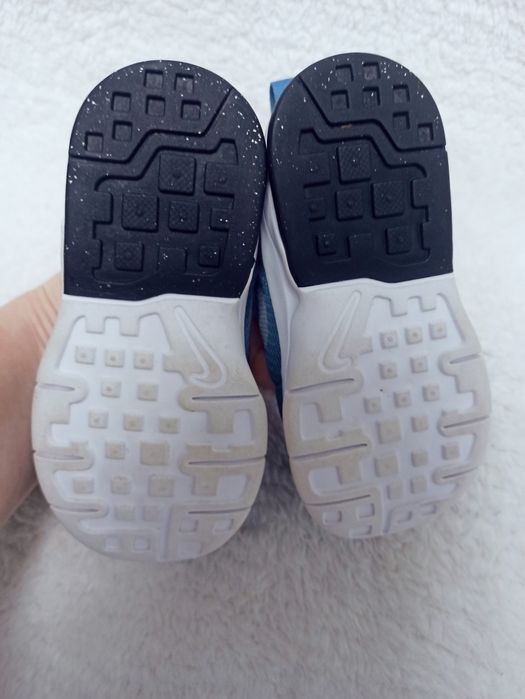Оригінал NIKE AIR max 22 розмір,устілка 14 см кросівки для хлопчика