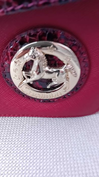 Mala de cor bordeaux da cavalinho